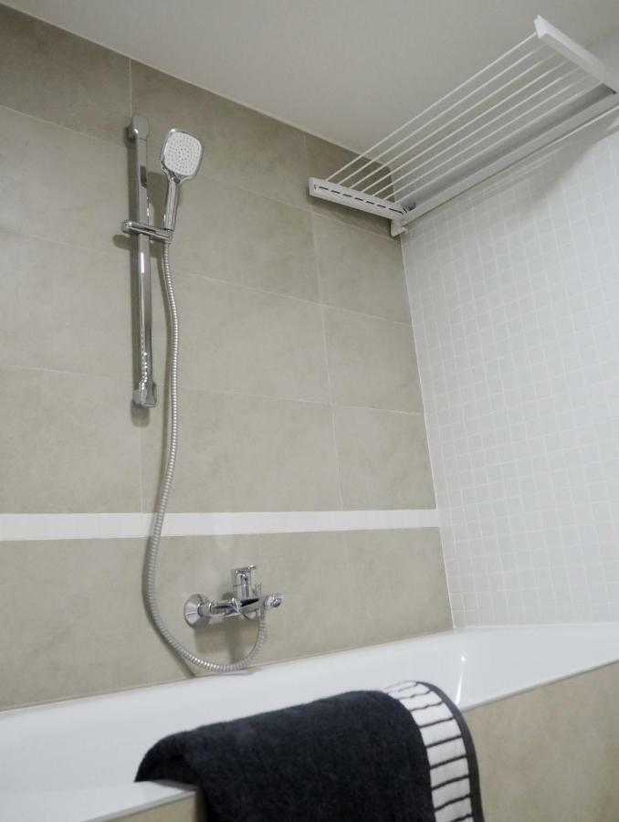 Ap10 - Apartments 4U Brezinova "Overnight Simply" Hradec Kralove Exterior photo